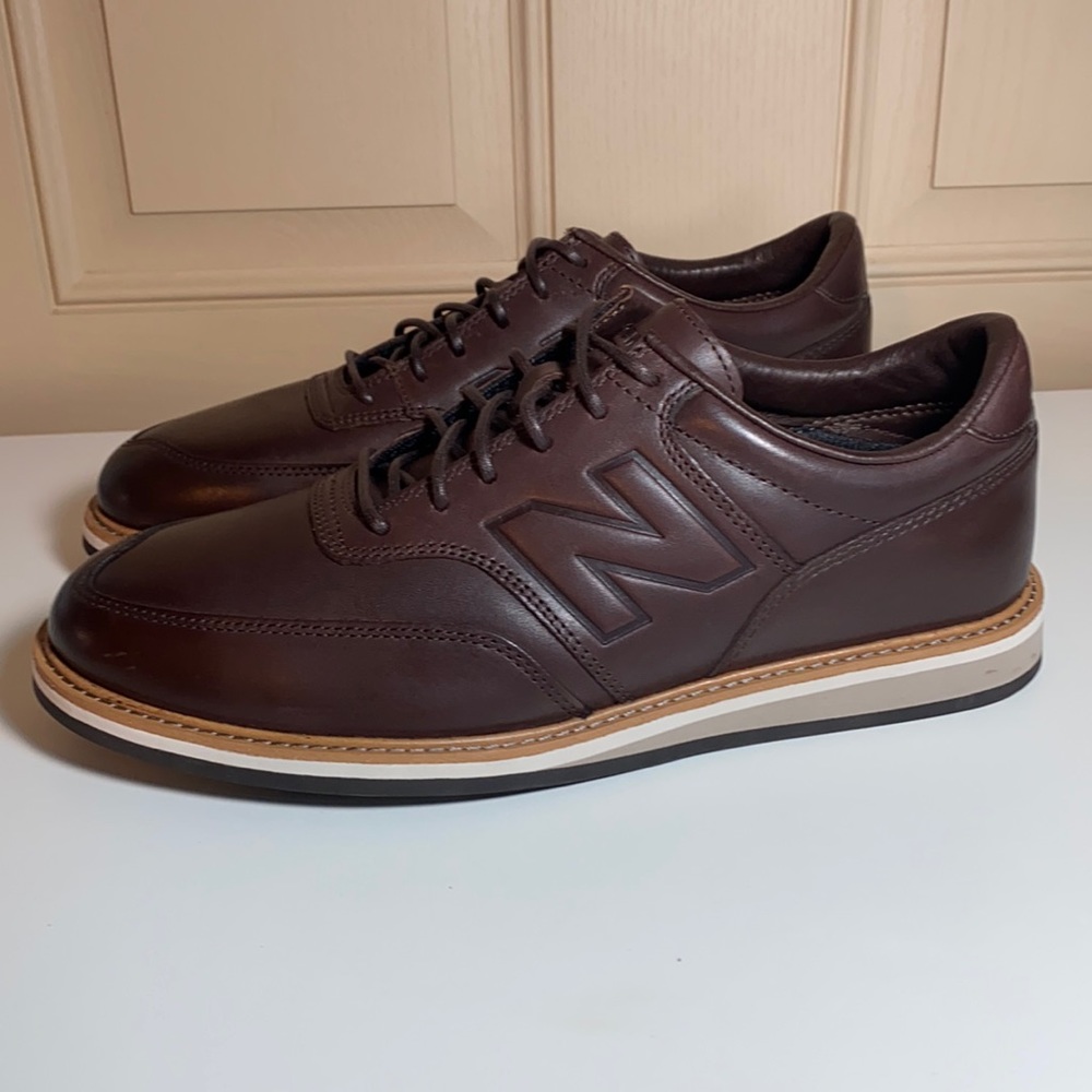 New Balance 1100 men’s size 8 MD1100BR